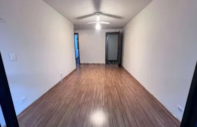 Alugo apartamento padrão com 2 quartos no recreio dos bandeirantes