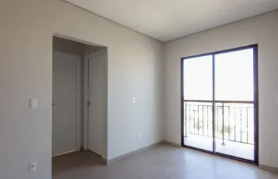 Lindo apartamento em condomínio com coworking, academia e piscina.