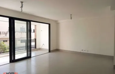 Apartamento cobertura com área de 282m², 04 quartos e 04 vagas de garagem, no