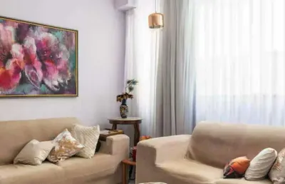 Apartamento com área de 68m², 03 quartos com armários sendo 01 suíte, 02 vagas de garagem, na serra