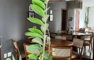 Cobertura duplex com área total de 210m², 03 suítes, 03 vagas, piscina, churrasqueira, no santo agostinho