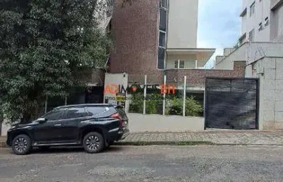 Apartamento com área de 54m², 02 suítes, 01 vaga de garagem, no carmo (sion)