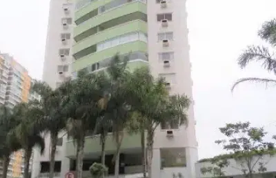 Excelente apartamento: 91m², dois quartos (sendo 1 suíte), sala, varanda, cozinha e dependência de empregada completa.   condomínio com infraestrutura de lazer com piscina, brinquedoteca, salão de fes