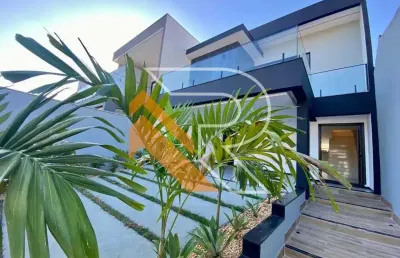 Casa com 4 quartos à venda na rua josé de carvalho heitor, camboinhas, niterói, 247 m2 por r$ 2.600.000