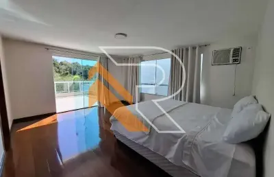 Casa com 8 quartos à venda na rua max albin, itaipu, niterói, 378 m2 por r$ 1.999.000
