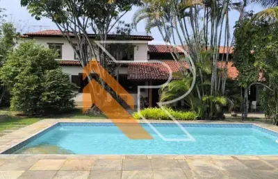 Casa em condomínio fechado com 5 quartos à venda na estrada francisco da cruz nunes, itaipu, niterói, 289 m2 por r$ 2.850.000