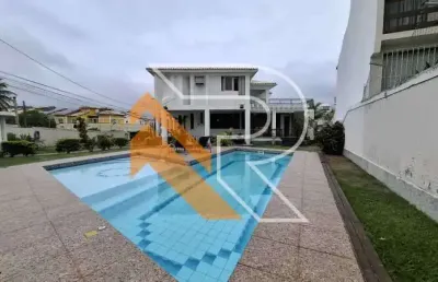 Casa com 4 quartos à venda na rua jorge picanço siqueira, camboinhas, niterói, 484 m2 por r$ 3.700.000