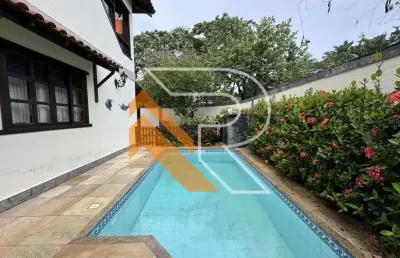 Casa com 3 quartos à venda na rua professor álvaro caetano, camboinhas, niterói, 212 m2 por r$ 1.800.000