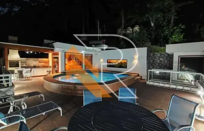 Casa em condomínio fechado com 6 quartos à venda na rua terra nova, itaipu, niterói, 855 m2 por r$ 3.950.000