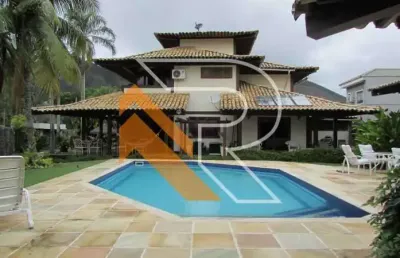 Casa em condomínio fechado com 4 quartos à venda na rua josé henrique monteiro galvão, itaipu, niterói, 425 m2 por r$ 4.200.000