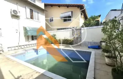 Casa com 6 quartos à venda na rua doutor ernani luiz da cunha, piratininga, niterói, 235 m2 por r$ 1.500.000