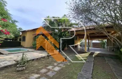 Casa com 3 quartos para alugar na rua maria tanure amora, itaipu, niterói, 111 m2 por r$ 5.000