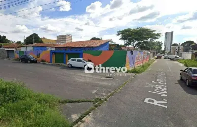 Casa comercial com 9 salas para alugar na Rua Tabelião José Basílio, 1675, Jóquei, Teresina