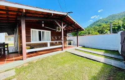 Casa mobiliada à venda | 3 dormitórios | piscina | em ubatuba - sp