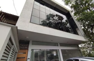 Sala comercial com 54m², elevador e vaga coberta no centro de gravataí