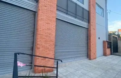 Alugue ampla loja de 175m² em localização estratégica