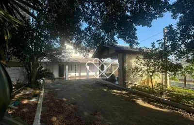 Desfrute de conforto e sofisticação nesta casa no parque dos anjos