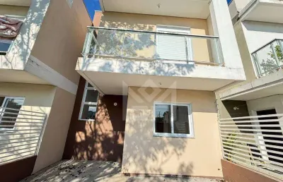Casa charmosa com 2 suítes e vaga coberta no bairro oriço – oportunidade imperdível!