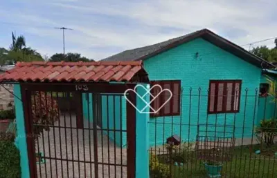 Casa charmosa no bairro cohab b com área gourmet e pátio privativo