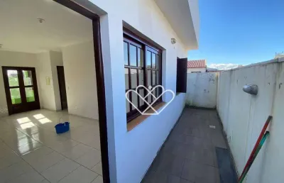 Descubra o conforto e a praticidade desta casa para alugar no bairro vila carlos antônio wilkens, em cachoeirinha.