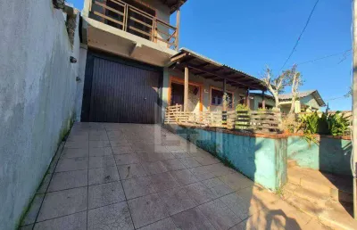 Casa com 2 suítes e amplo quintal no bairro cohab c