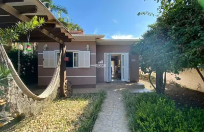 Casa para venda em sombrio, centro, 2 dormitórios, 1 suíte, 1 banheiro, 1 vaga