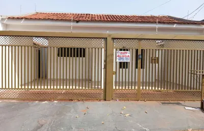 Casa para locação em presidente prudente, cidade universitária, 3 dormitórios, 1 suíte, 2 banheiros, 2 vagas