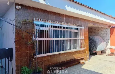 Casa com 2 quartos à venda na Avenida Flacides Ferreira, 1066, Balneário Gaivota, Itanhaém