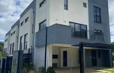 Casa com 2 quartos à venda na nossa senhora da saúde, caxias do sul  por r$ 495.000