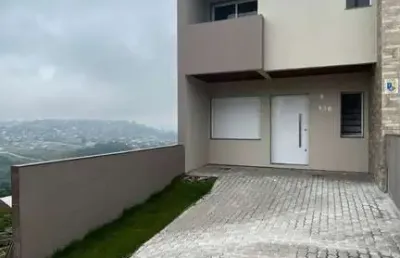 Casa com 3 quartos à venda na nossa senhora das graças, caxias do sul  por r$ 650.000