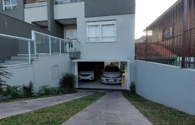 Casa com 3 quartos à venda na nossa senhora da saúde, caxias do sul  por r$ 1.150.000