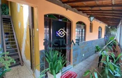 Casa com 2 quartos para alugar na Avenida Tereza Cristina, 6515, Betânia, Belo Horizonte