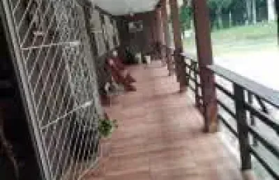 Chácara documentada, cercada com casa com 4 quartos permuta
