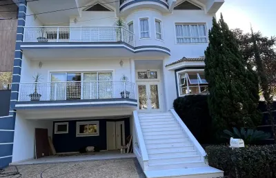 Casa 03 quartos para alugar - 380m2 condomínio alto da boa vista
