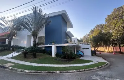 Casa com 04 quartos a venda, com 418 m2 -  condomínio belvedere 2