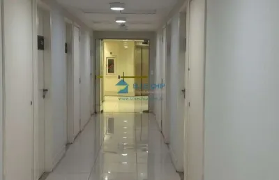 Salas para locação no edifício sunplaza - barra da tijuca, totalizando 200m² por r$12.000,00