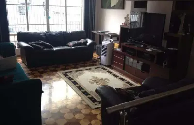 Casa com 4 quartos à venda na Rua Pedro Alexandrino, 88, Anhangabaú, Jundiaí