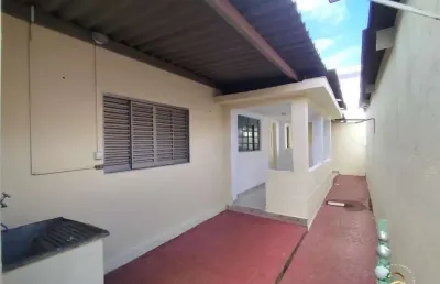 Casa com 1 quarto para alugar na Rua Pantanais do Mato Grosso, 426, Parque Guarani, São Paulo