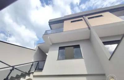 Sobrado 155m² – 3 suítes | 01 com sacada | quintal – penha