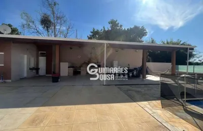 Casa com 3 quartos para alugar na Rua Valentim Boschini, Caxambu, Jundiaí