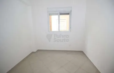 Apartamento de 02 quartos no edifício residencial nita