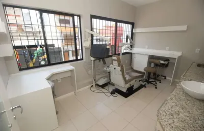 Sala comercial para alugar na Rua Três De Maio, 5, 17873342, Centro, Pelotas