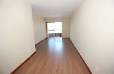 Apartamento moderno localizado no centro de pelotas