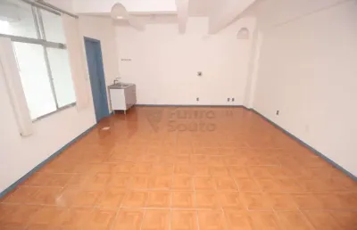 Sua oportunidade de negócio na av. bento gonçalves: sala comercial com boa estrutura
