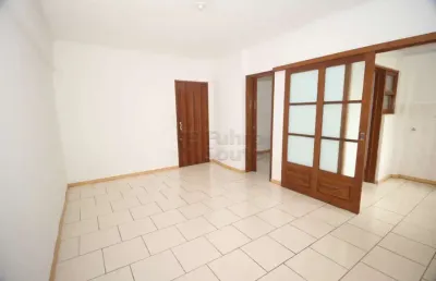 Apartamento de 2 quartos no edifício residencial montreal