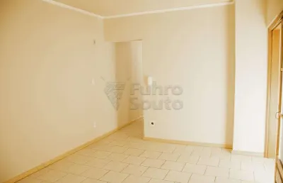 Apartamento com 2 quartos para alugar na Rua Santa Cruz, ., 118734402, Centro, Pelotas