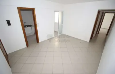 Apartamento de 02 quartos no edifício residencial nita
