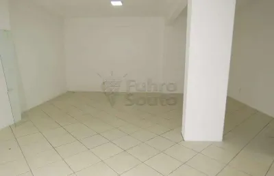 Sala comercial para alugar na Rua Santa Cruz, 118734402, Centro, Pelotas