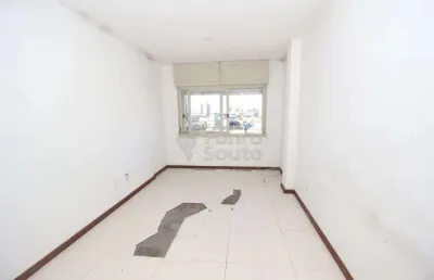 Apartamento amplo com 3 dormitórios no edifício solar dom rafael