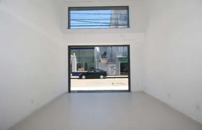 Loja exclusiva no centro - localização estratégica e ampla visibilidade!